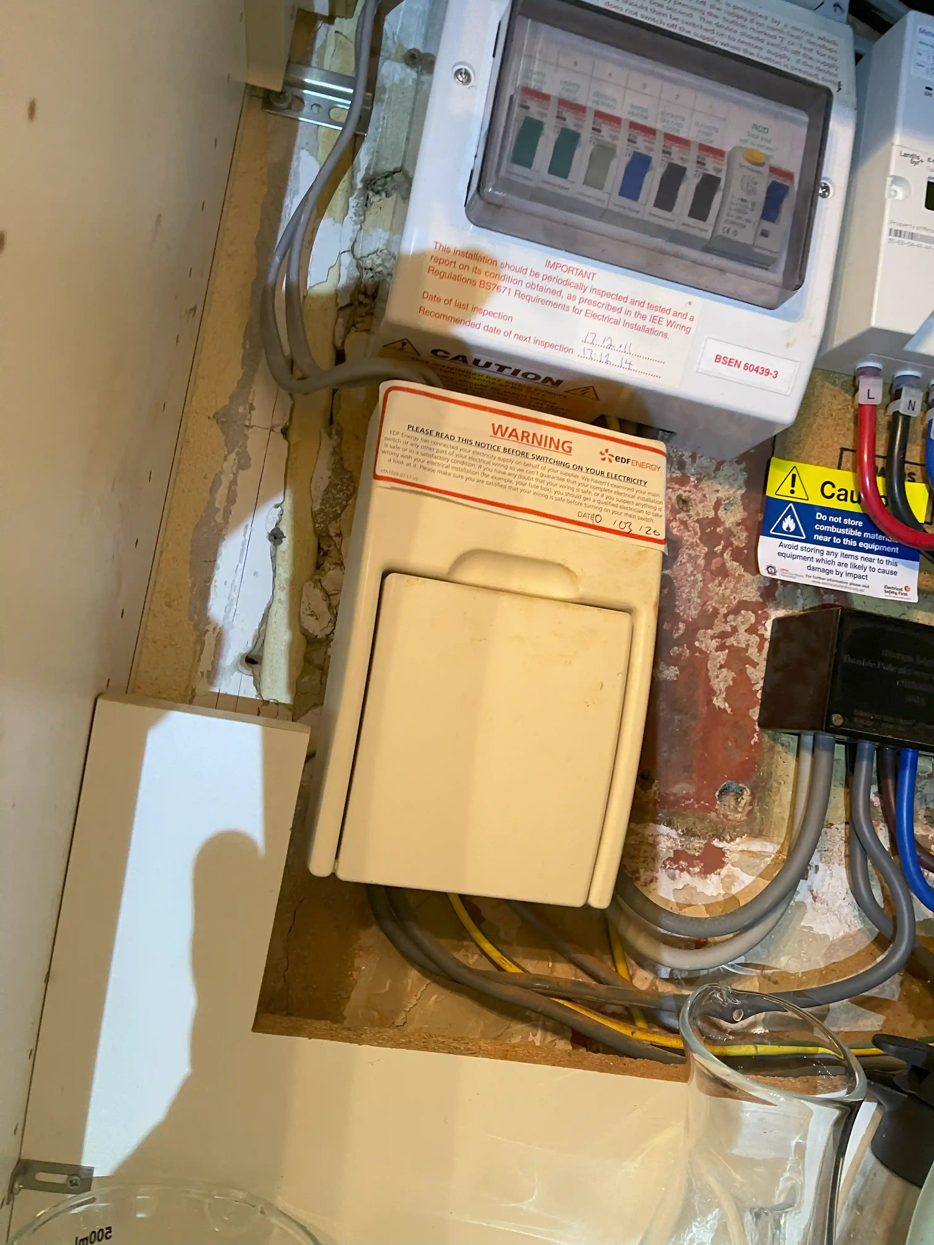 24 Hours Emergency Electrician near Leytonstone